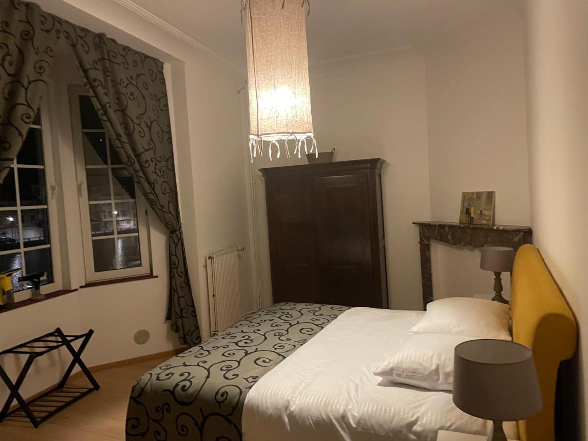 迪南Les Terrasses De Sax住宿加早餐旅馆 外观 照片
