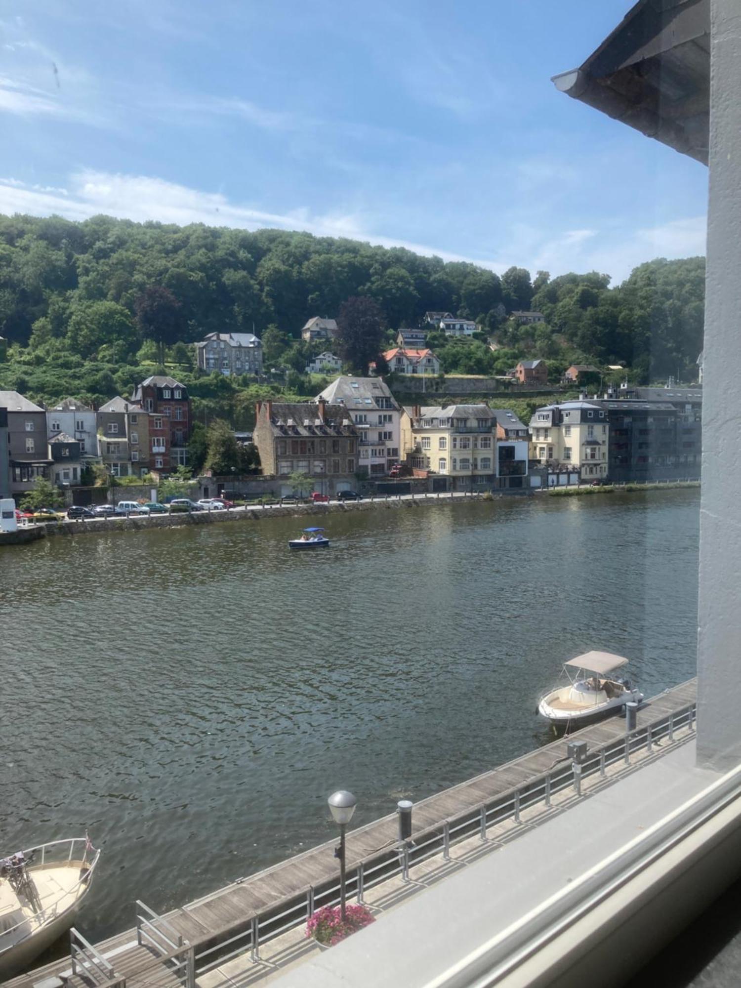 迪南Les Terrasses De Sax住宿加早餐旅馆 外观 照片